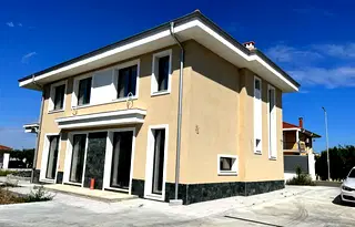 Къща в Бургас, Сарафово