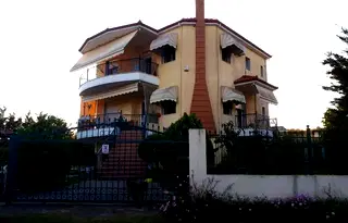 Къща в Солун