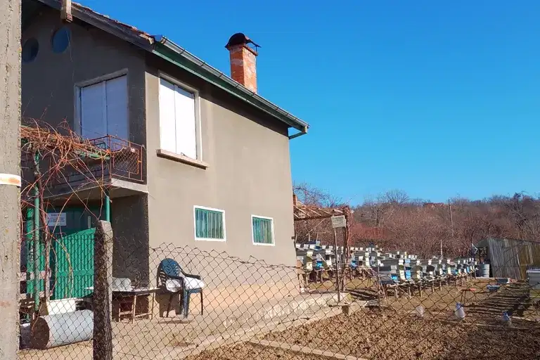 House in Ruse, 9-Ti Kilometyr