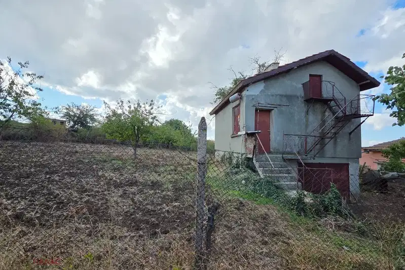 Къща в Бургас, с. Пещерско