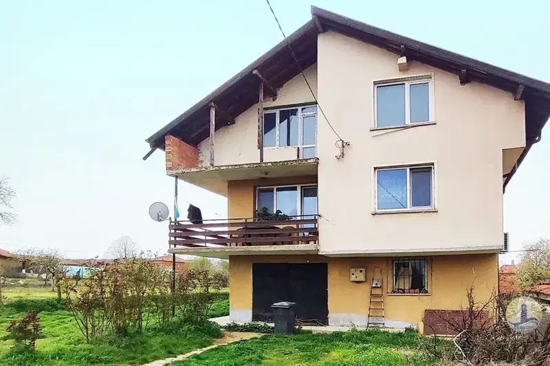 House in Oblast Burgas, Stracin