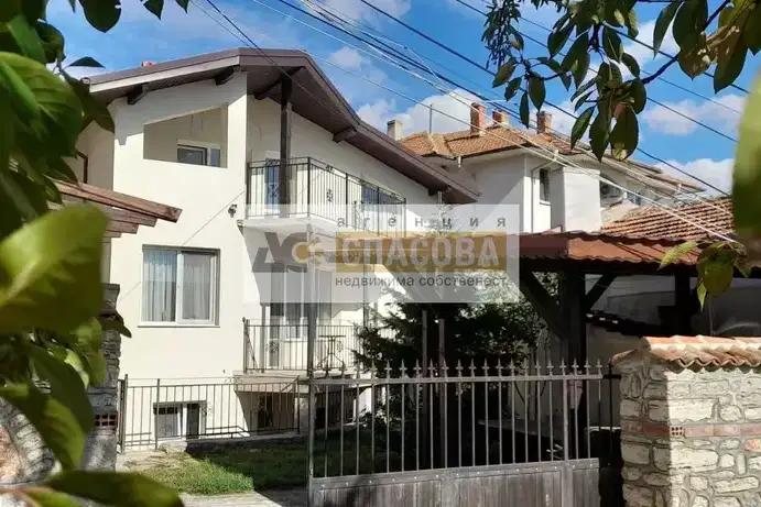 Къща в Добрич, Балчик