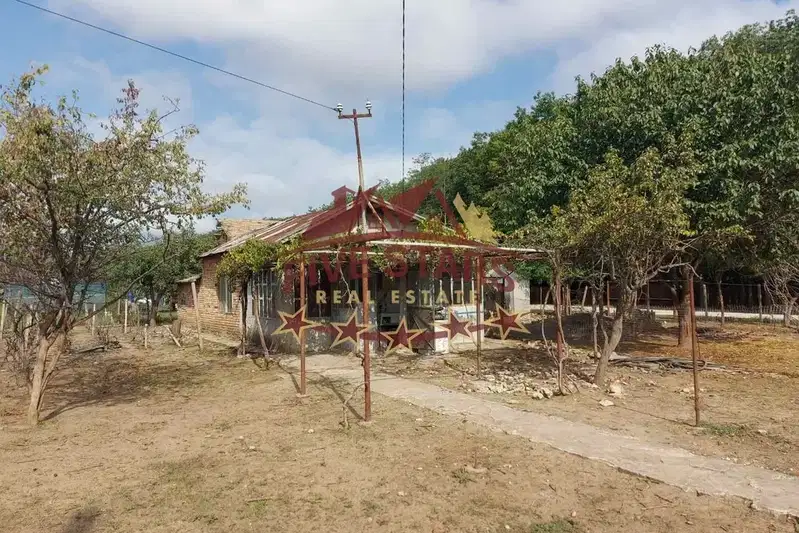 House in Oblast Dobrich, Donchevo