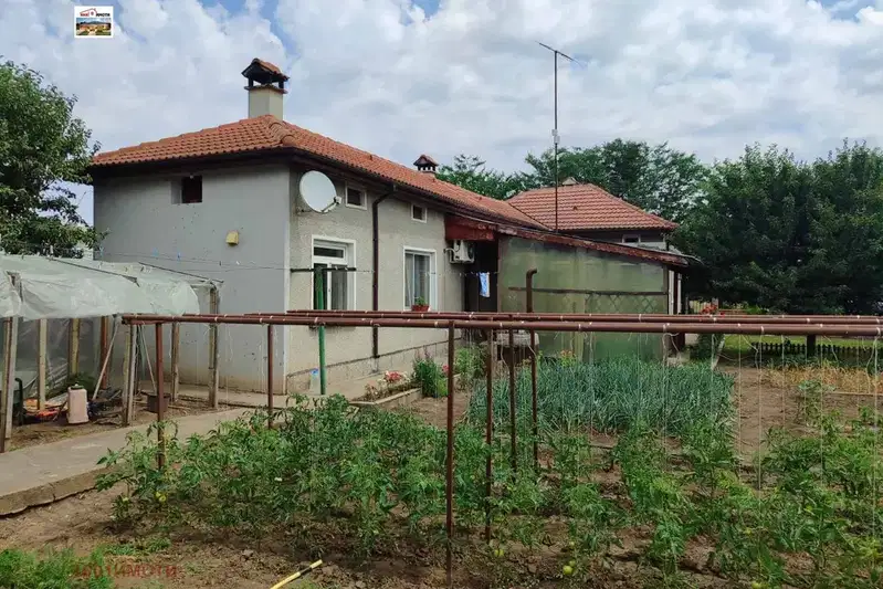 House in Oblast Dobrich, Kardam