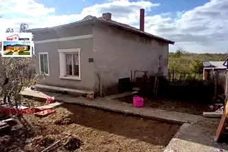 Къща в Добрич, с. Ломница