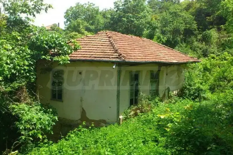 Къща в Габрово, с. Куманите