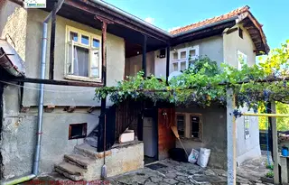 Къща в Габрово, с. Парчовци
