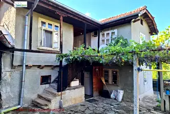 Къща в Габрово, с. Парчовци