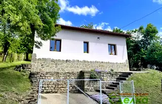 Къща в Габрово, с. Валевци