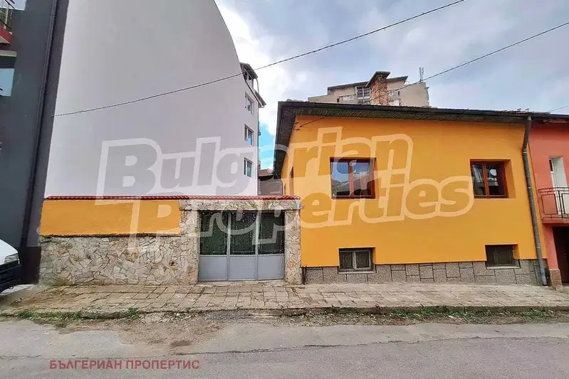 House in Oblast Kyustendil, Dupnica