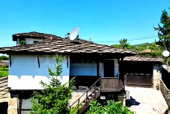 Къща в Ловеч, Троян