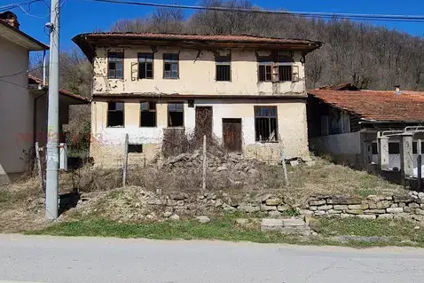 House in Oblast Lovech, Beli Osym