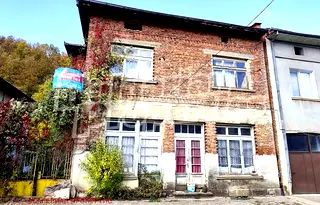 Къща в Ловеч, с. Бели Осъм
