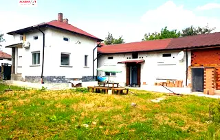 Къща в Ловеч, с. Дерманци
