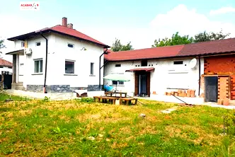 Къща в Ловеч, с. Дерманци