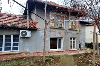 Къща в Ловеч, с. Горско Сливово