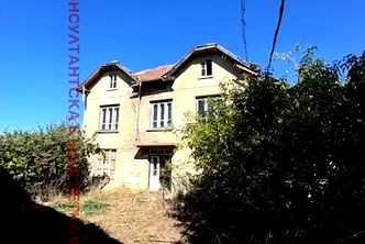 Къща в Ловеч, с. Горско Сливово