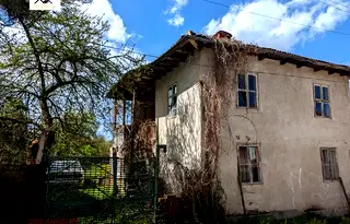 Къща в Ловеч, с. Микре