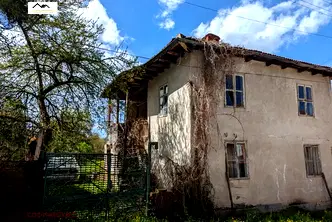 Къща в Ловеч, с. Микре