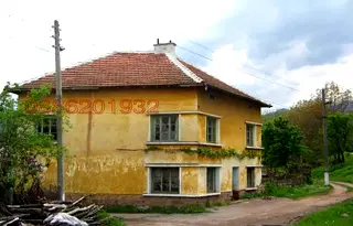 Къща в Монтана, с. Горно Озирово