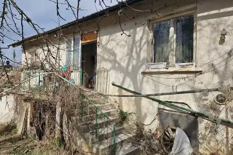 Къща в Перник, с. Горна Диканя