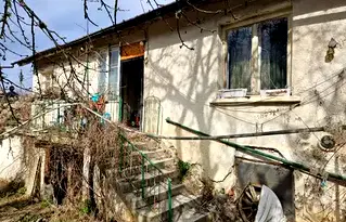 Къща в Перник, с. Горна Диканя