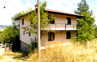 Къща в Перник, с. Кондофрей