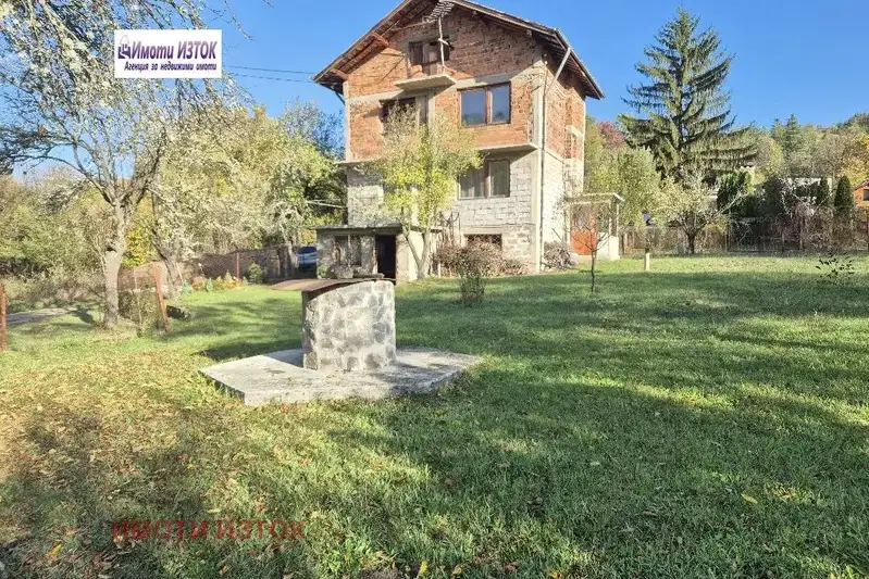 House in Oblast Pernik, с. Озърновци