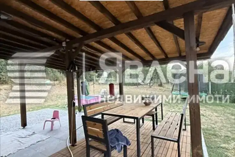 House in Oblast Pernik, Planinica