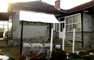 Къща в Плевен, с. Крушовене