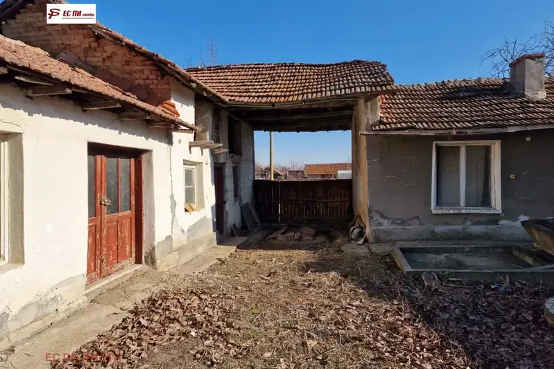 House in Oblast Pleven, Obnova