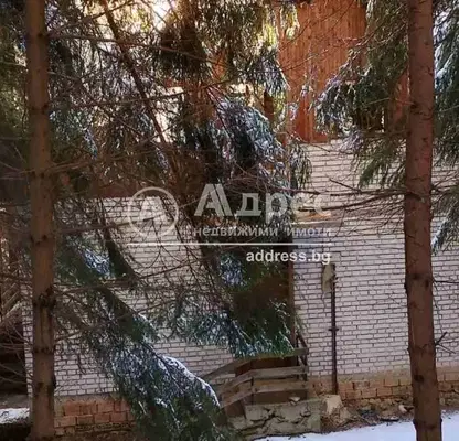Снимка 5 — Къща с 4 стаи и панорамни тераси в с. Чурен, област Пловдив