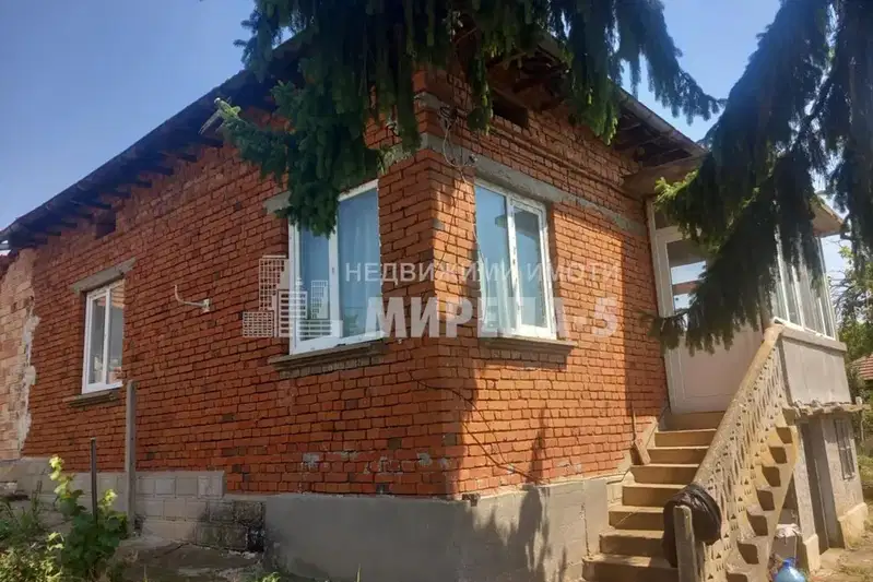 Къща в Разград, с. Юпер