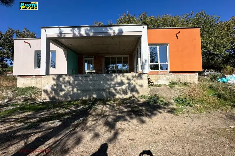 Къща в Русе, с. Червена вода
