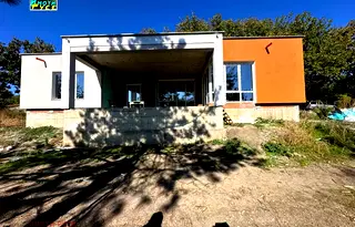 Къща в Русе, с. Червена вода