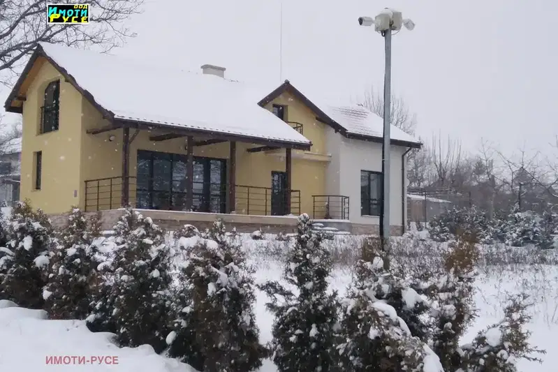 Къща в Русе, с. Червена вода