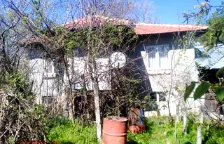 Къща в Русе, с. Тръстеник