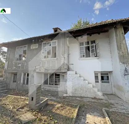 Снимка 2 — Къща в Шумен, Нови пазар