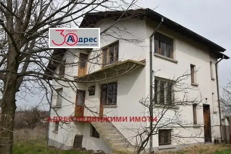 Къща в Сливен, с. Пет могили