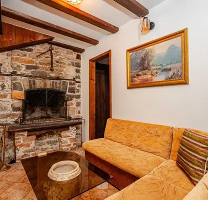 Photo 5 — House in Oblast Smolyan, Arda
