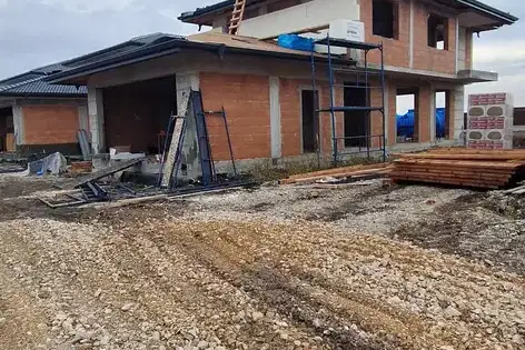 House in област София, Bojurishte