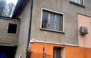 Къща в София, Своге