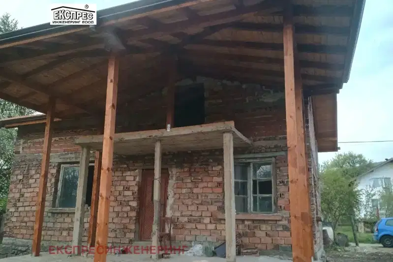 House in област София, Vasilovci
