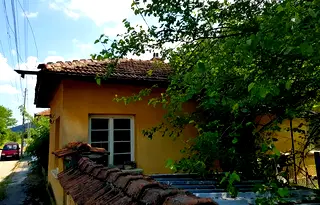 Къща в София, с. Врачеш