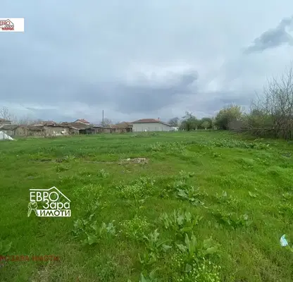 Снимка 5 — Къща с 2 стаи в с. Петрово, област Стара Загора с голям двор