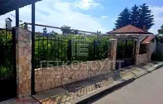 Къща във Варна, с. Бенковски