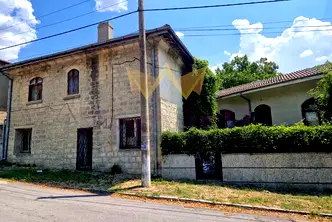 Къща във Варна, с. Добрина