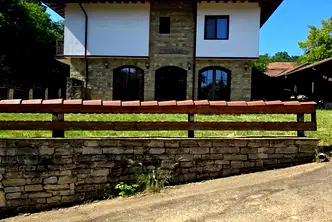 Къща във Велико Търново, Елена