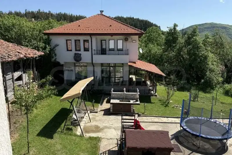 Къща във Велико Търново, Елена