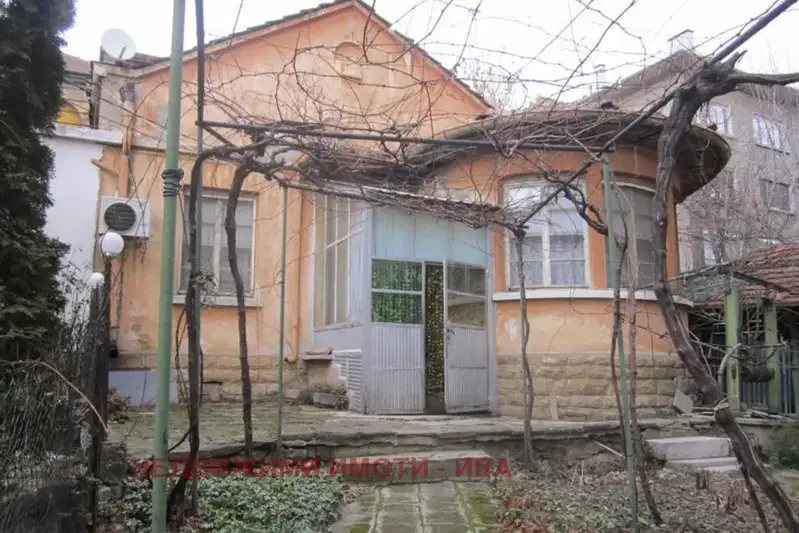 House in Oblast Veliko Tyrnovo, Gorna Oryahovica